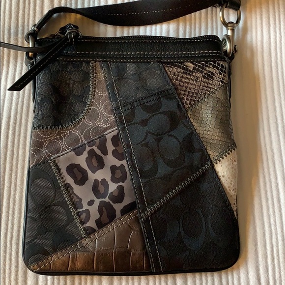 Coach Cross Body Bag - Picture 2 of 2
